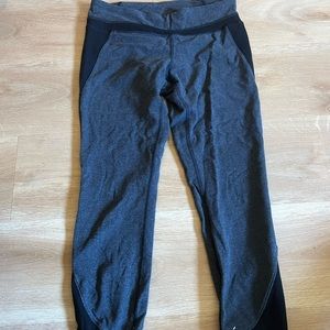 Lululemon cropped leggings. Size 6